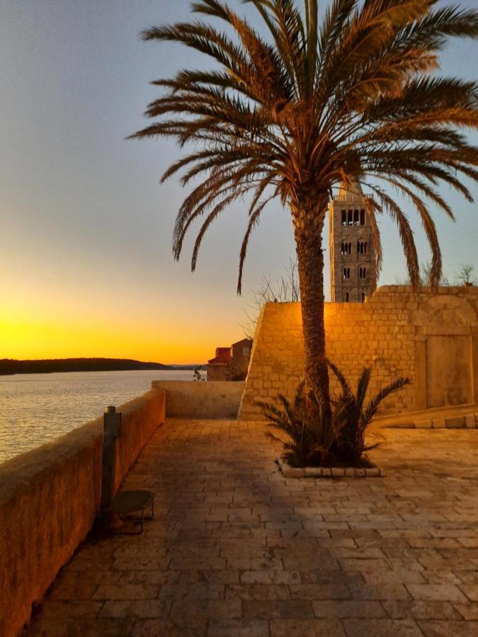 Old Town Rab Studio Apartment Rab Town Esterno foto